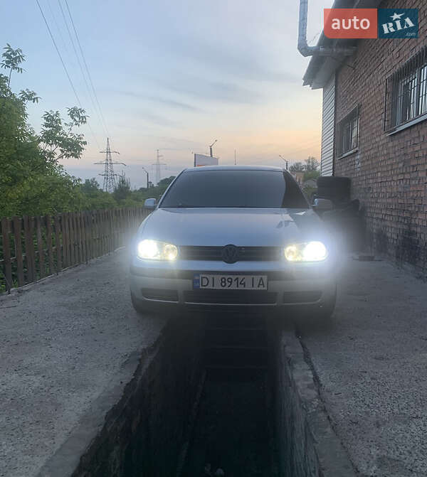 Хэтчбек Volkswagen Golf 2003 в Хмельницком