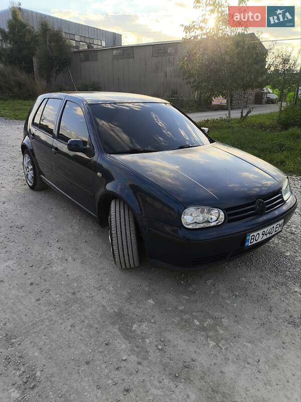 Хетчбек Volkswagen Golf 1998 в Тернополі