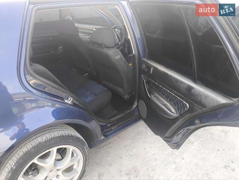 Хетчбек Volkswagen Golf 1998 в Тернополі