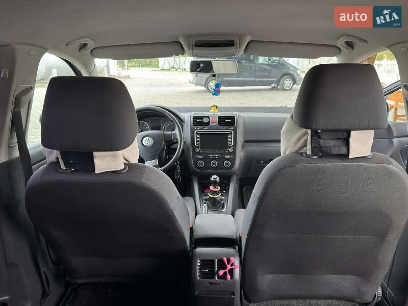 Хэтчбек Volkswagen Golf 2008 в Виноградове