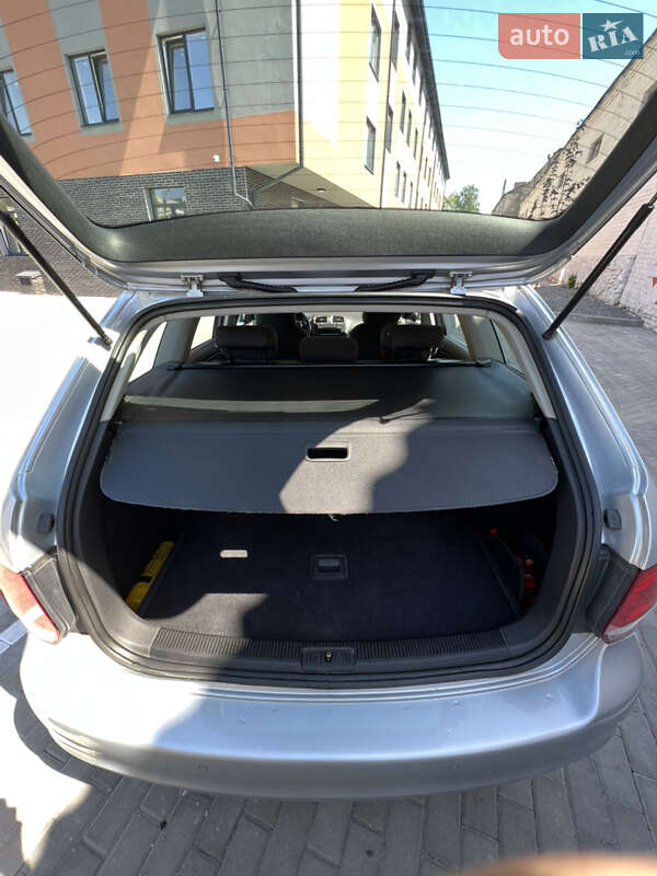 Универсал Volkswagen Golf 2012 в Ровно