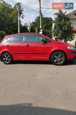 Хетчбек Volkswagen Golf 2006 в  фото 3 Хетчбек Volkswagen Golf 2006 в