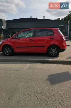 Хетчбек Volkswagen Golf 2006 в  фото 6 Хетчбек Volkswagen Golf 2006 в