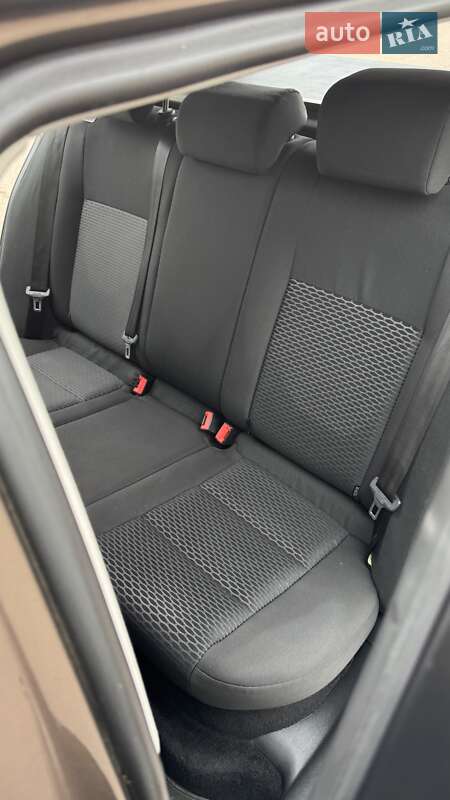 Універсал Volkswagen Golf 2011 в Броварах