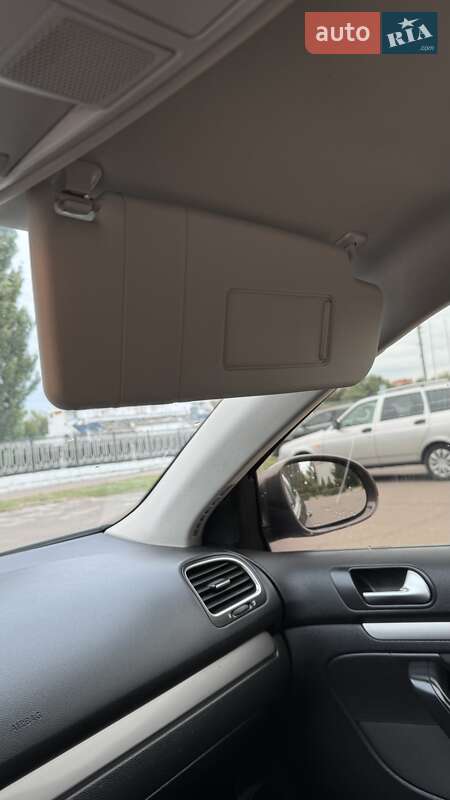 Універсал Volkswagen Golf 2011 в Броварах