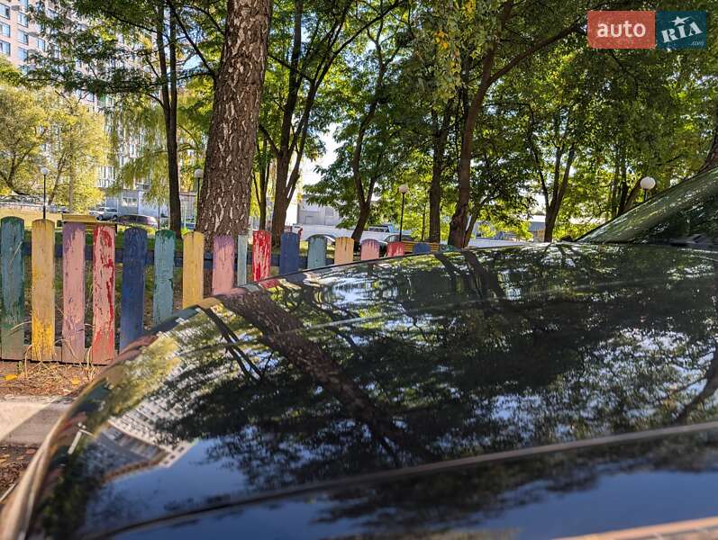 Хетчбек Volkswagen Golf 2002 в Києві