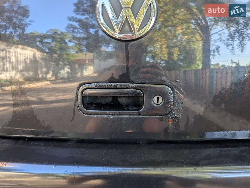 Хетчбек Volkswagen Golf 2002 в Києві