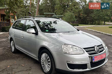 Універсал Volkswagen Golf 2009 в Луцьку