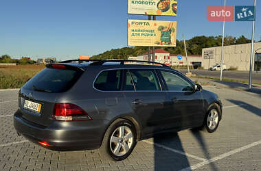 Универсал Volkswagen Golf 2010 в Луцке