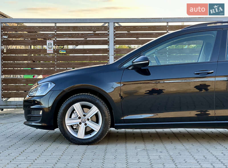 Универсал Volkswagen Golf 2015 в Стрые