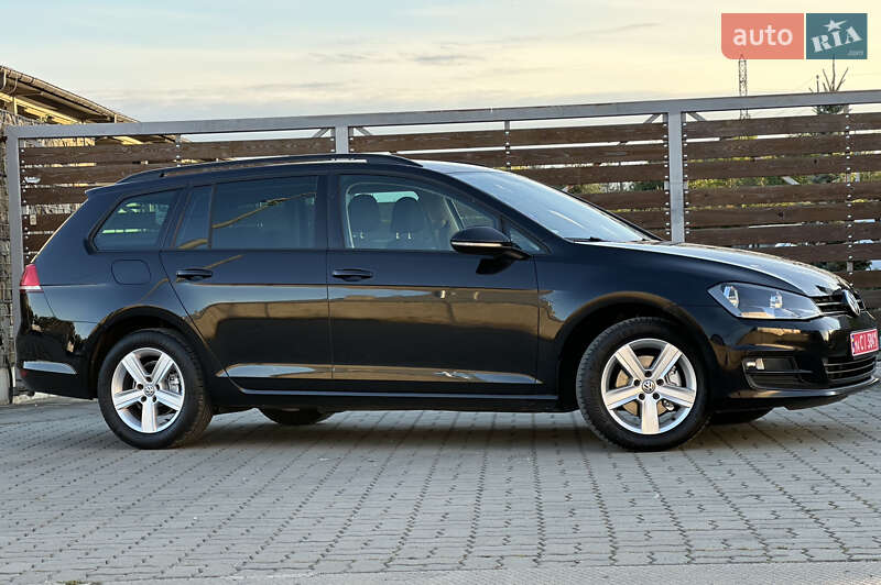 Универсал Volkswagen Golf 2015 в Стрые