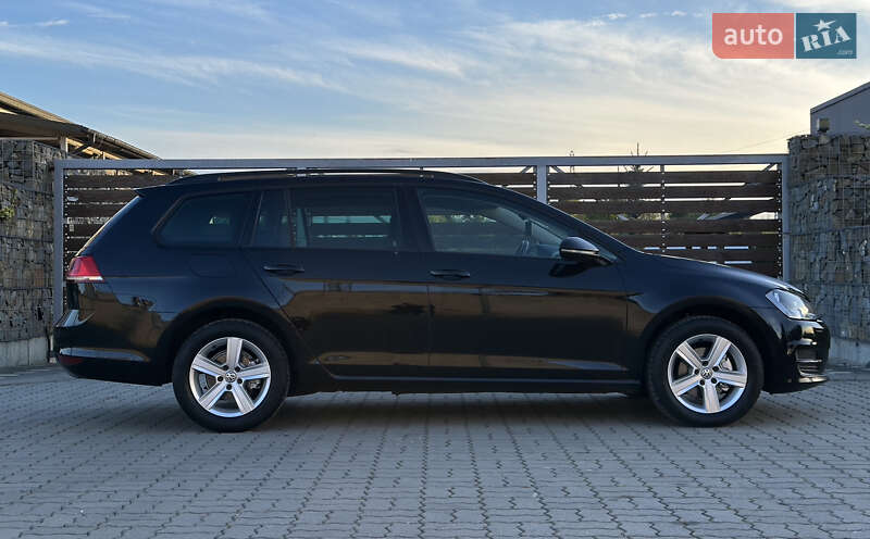 Универсал Volkswagen Golf 2015 в Стрые