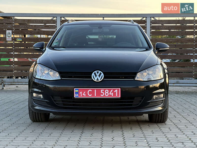 Универсал Volkswagen Golf 2015 в Стрые