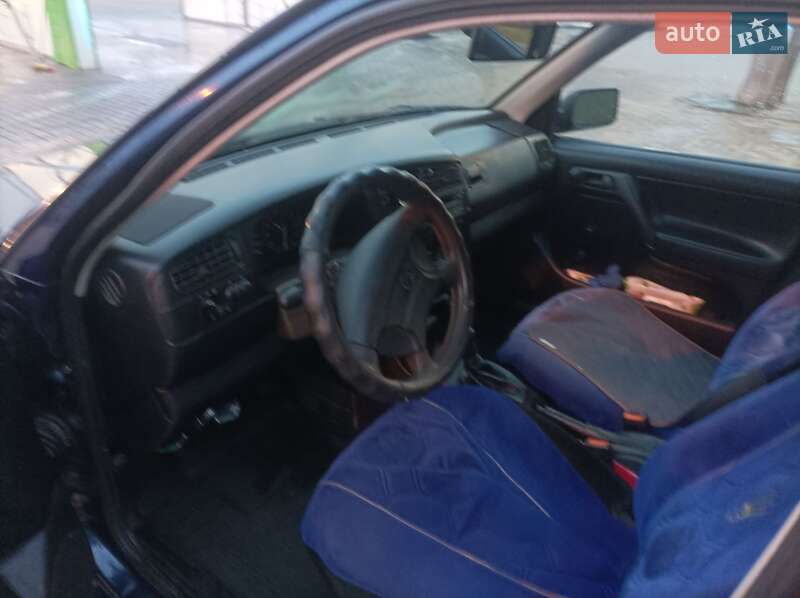 Хэтчбек Volkswagen Golf 1996 в Хмельницком
