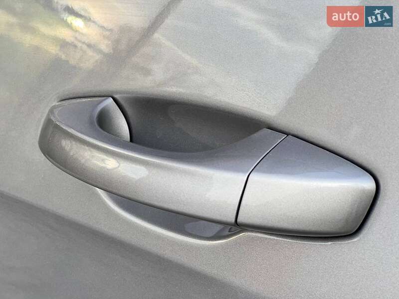 Универсал Volkswagen Golf 2019 в Киеве