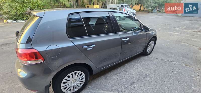 Хэтчбек Volkswagen Golf 2011 в Белой Церкви