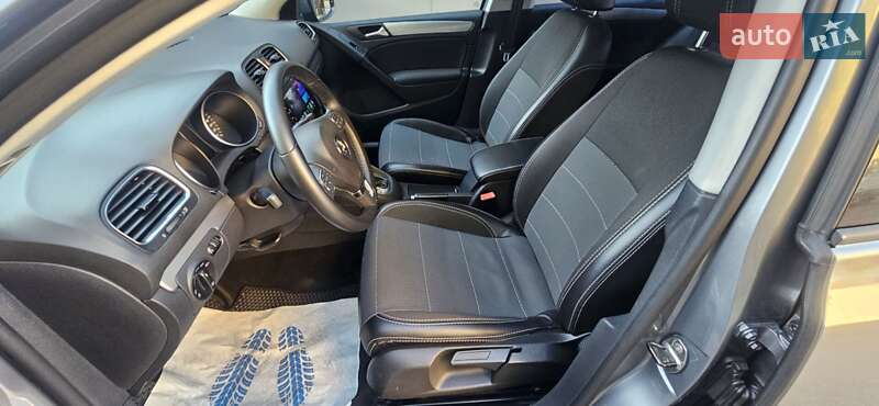 Хэтчбек Volkswagen Golf 2011 в Белой Церкви