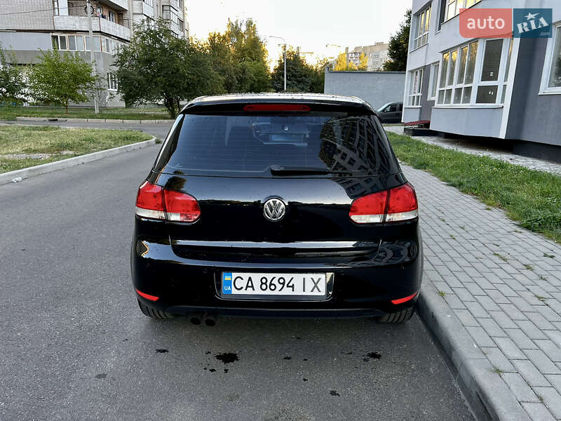 Хэтчбек Volkswagen Golf 2008 в Черкассах