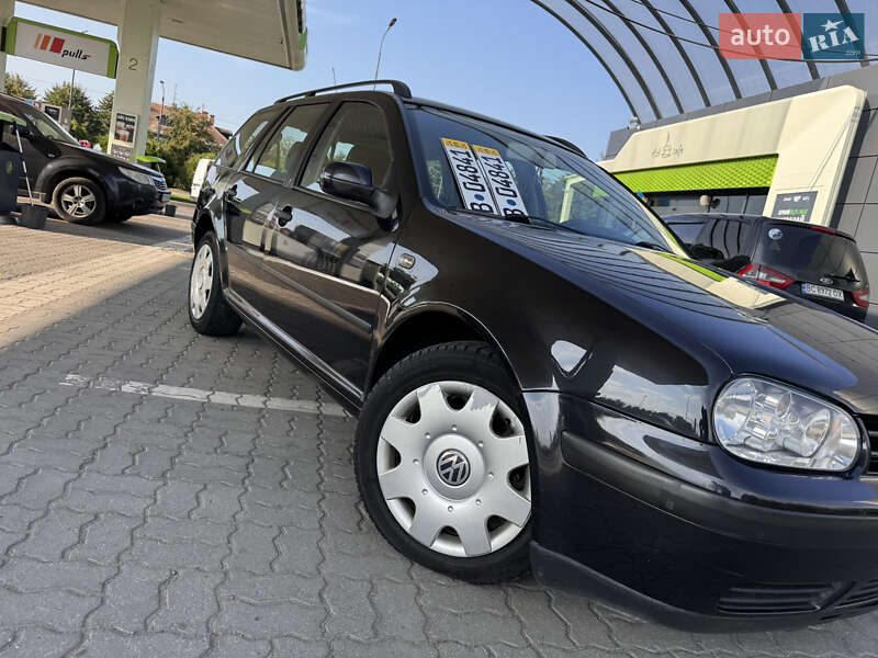 Універсал Volkswagen Golf 2001 в Дрогобичі