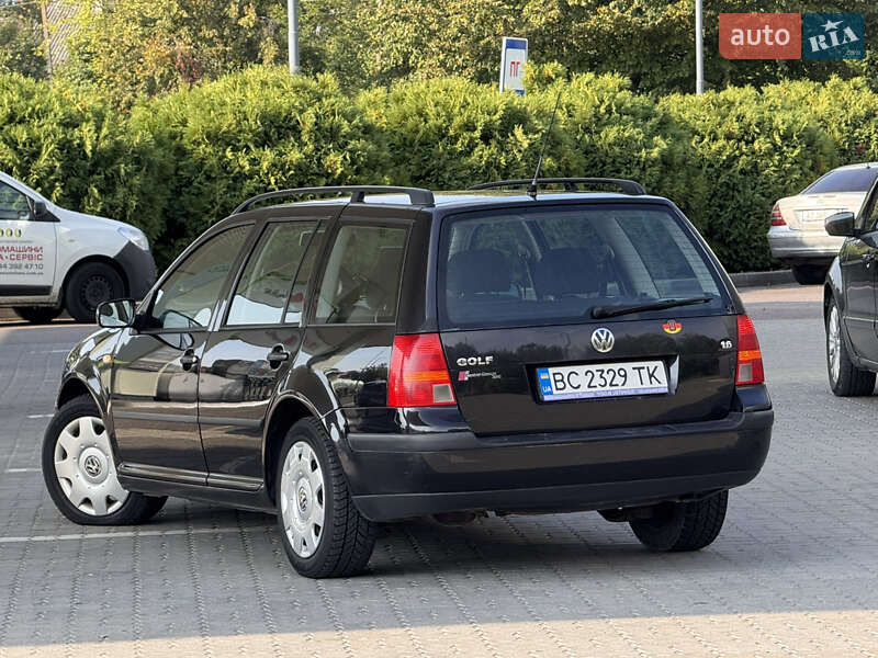Універсал Volkswagen Golf 2001 в Дрогобичі