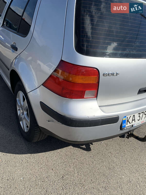 Хэтчбек Volkswagen Golf 2001 в Черкассах