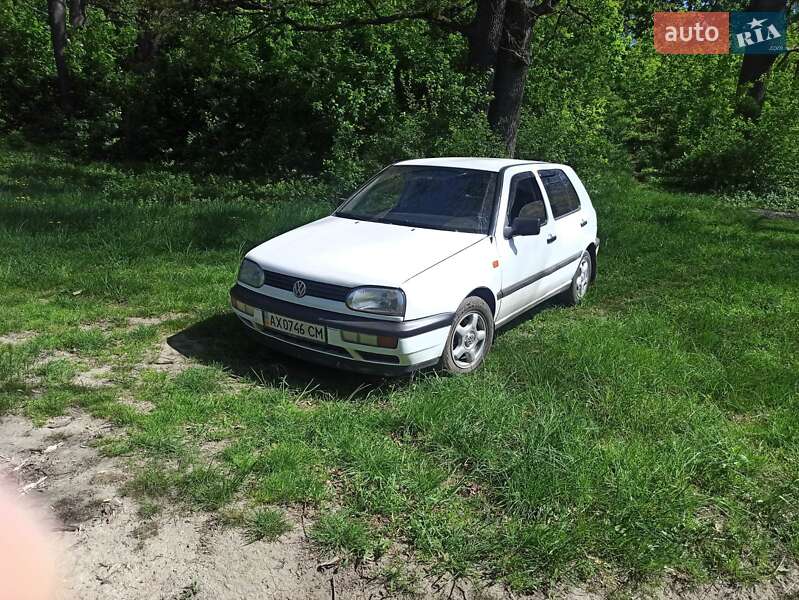 Хетчбек Volkswagen Golf 1997 в Люботині фото 5 Хетчбек Volkswagen Golf 1997 в Люботині