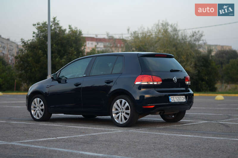 Хэтчбек Volkswagen Golf 2011 в Черновцах