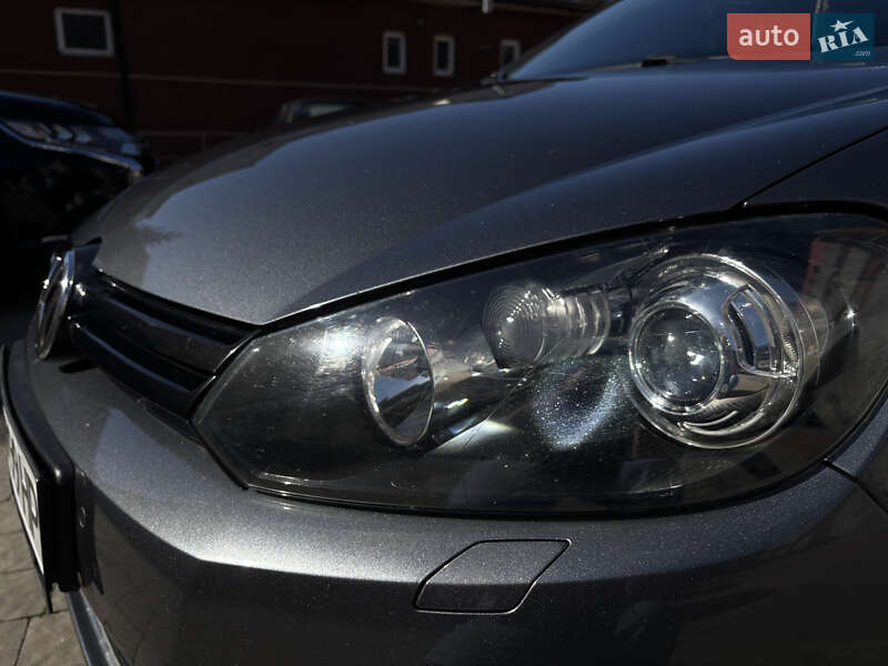 Універсал Volkswagen Golf 2010 в Ужгороді