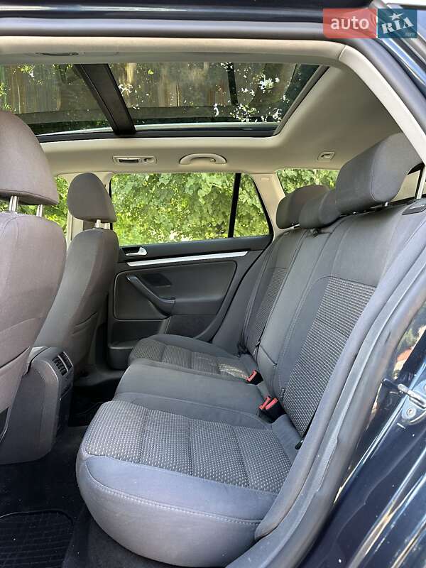 Універсал Volkswagen Golf 2008 в Хмільнику