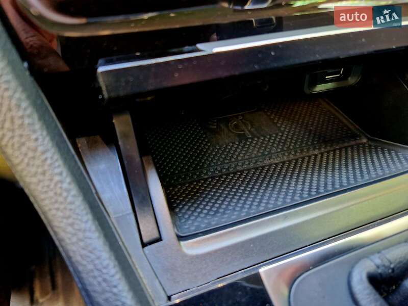 Универсал Volkswagen Golf 2019 в Кропивницком фото 48 Универсал Volkswagen Golf 2019 в Кропивницком