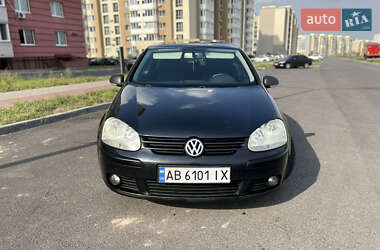 Хетчбек Volkswagen Golf 2006 в Житомирі