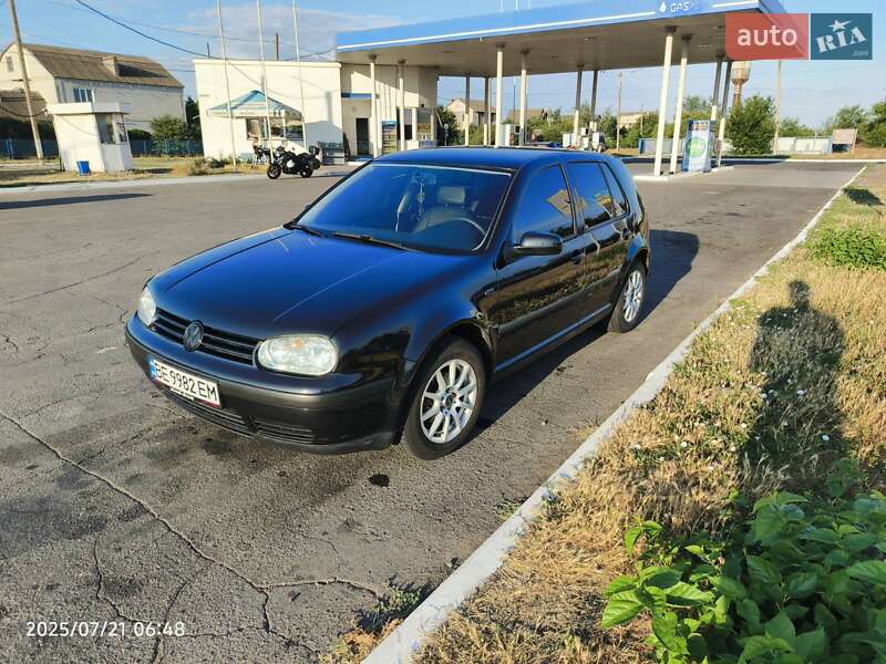 Volkswagen Golf 2002