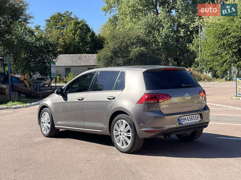 Хэтчбек Volkswagen Golf 2013 в Конотопе