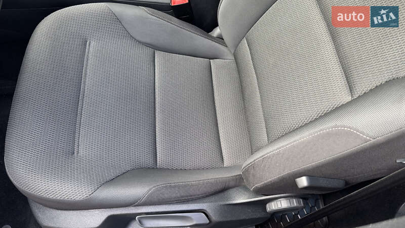 Универсал Volkswagen Golf 2020 в Калуше