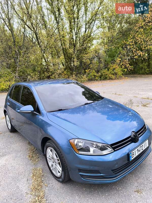 Хэтчбек Volkswagen Golf 2015 в Кременчуге
