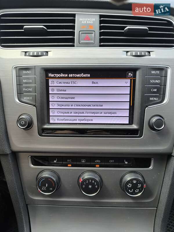 Хэтчбек Volkswagen Golf 2015 в Кременчуге