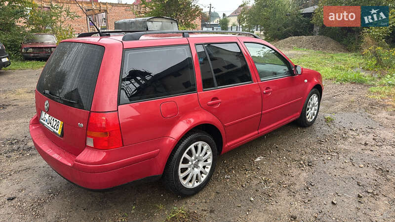 Универсал Volkswagen Golf 2002 в Брошневе-Осаде