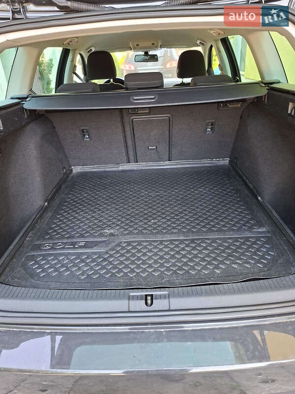 Універсал Volkswagen Golf 2019 в Києві