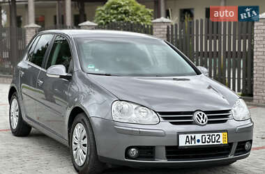 Хетчбек Volkswagen Golf 2008 в Старокостянтинові