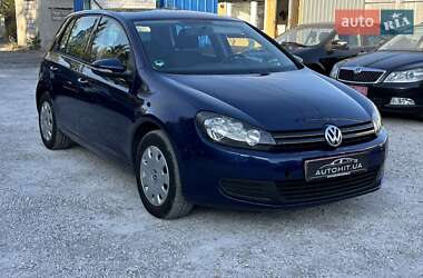 Хэтчбек Volkswagen Golf 2010 в Каменском