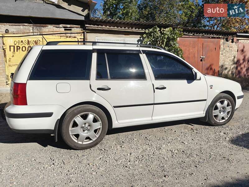 Универсал Volkswagen Golf 2004 в Умани фото 10 Универсал Volkswagen Golf 2004 в Умани