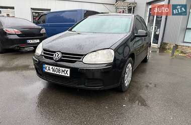Хетчбек Volkswagen Golf 2005 в Києві