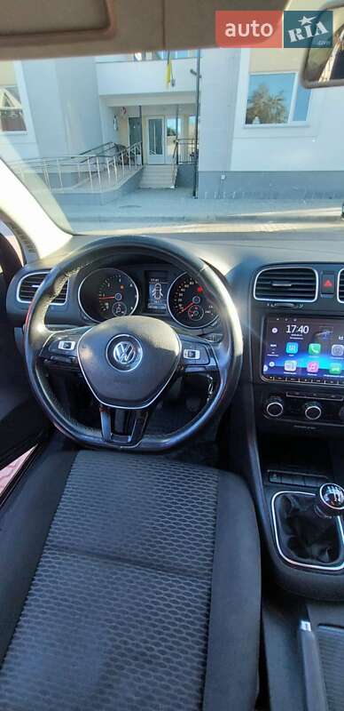 Хетчбек Volkswagen Golf 2010 в Дрогобичі