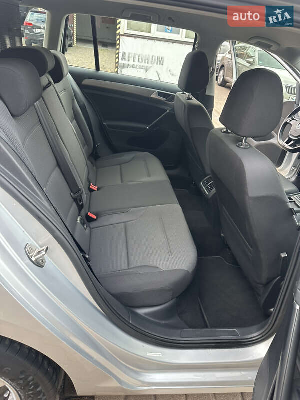 Універсал Volkswagen Golf 2014 в Сваляві фото 12 Універсал Volkswagen Golf 2014 в Сваляві