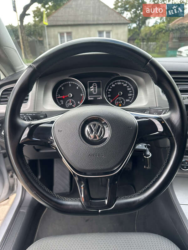 Універсал Volkswagen Golf 2014 в Сваляві фото 18 Універсал Volkswagen Golf 2014 в Сваляві