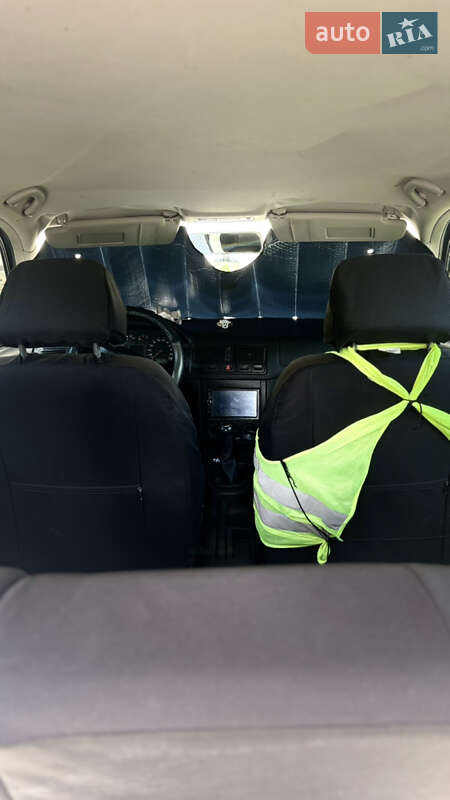 Універсал Volkswagen Golf 2002 в Ізмаїлі