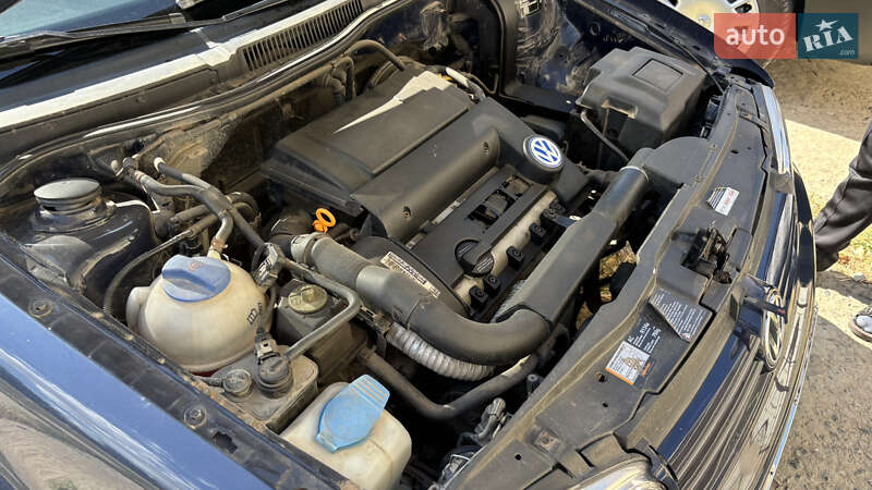 Універсал Volkswagen Golf 2002 в Ізмаїлі