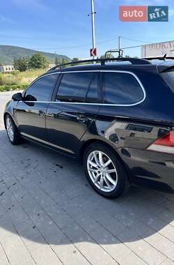 Універсал Volkswagen Golf 2011 в Береговому
