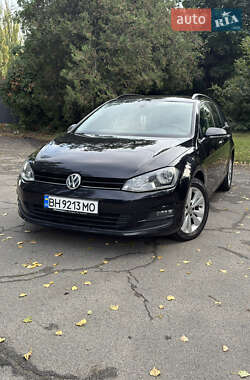 Универсал Volkswagen Golf 2016 в Киеве