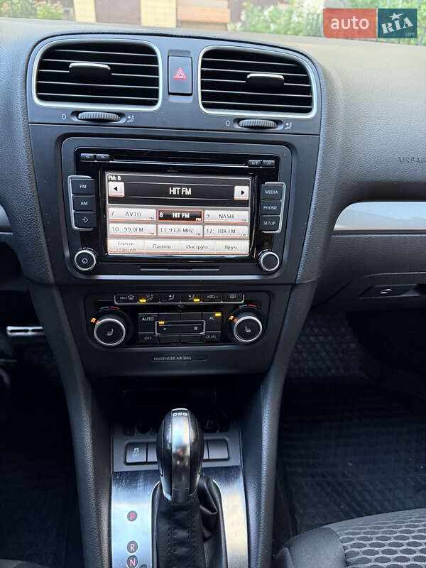 Хэтчбек Volkswagen Golf 2012 в Киеве